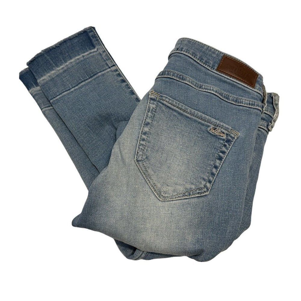 Hollister Woman’s 1R 25x28 High Rise Super Skinny Blue Jeans Stretch Raw Hem